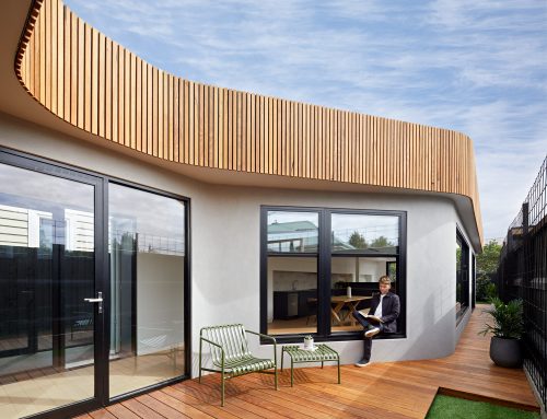 Real Reno: The curvy Yarraville stunner